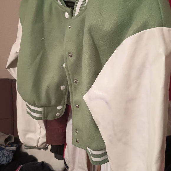 Varsity Jacket Size Large - Picture 3 of 10